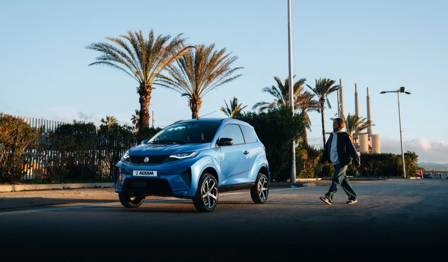 Brommobielen AIXAM Crossover SITU_CROOVR_BLS_PNG (3).jpg