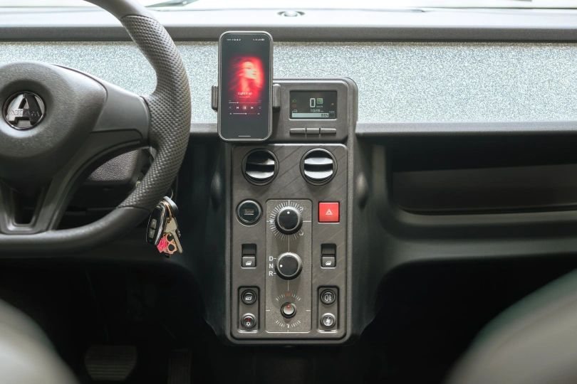 Brommobielen AIXAM easy AIXAM RUBANOX - Old School Concept-8.jpg