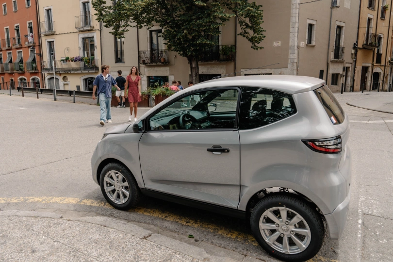 Brommobielen AIXAM e City SITU_CITPACK_SILV_PNG (19).jpg