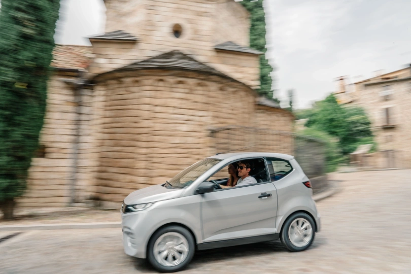 Brommobielen AIXAM e City SITU_CITPACK_SILV_PNG (82).jpg