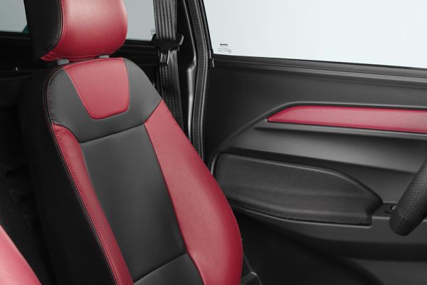 Brommobielen AIXAM e Crossover Premium zetels
