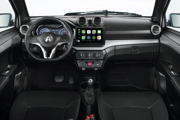 Brommobielen AIXAM Coupé MULTIA_DETZ_INTE_PremiumTdBArgent9pouces.jpg