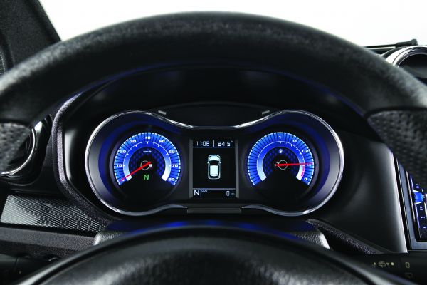 Voiture sans permis AIXAM e Coupé MULTIA_DETZ_INTE_GTIGTOCompteurRapproche