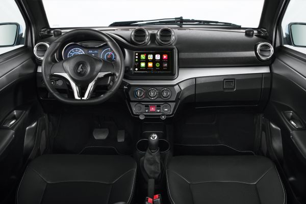 Voiture sans permis AIXAM Coupé MULTIA_DETZ_INTE_PremiumTdBAlu7pouces AppleCar.jpg